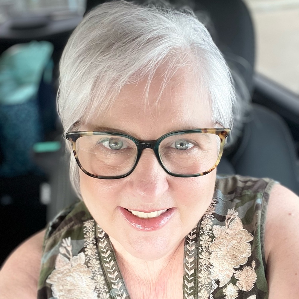 Meet your Posher, Kim
